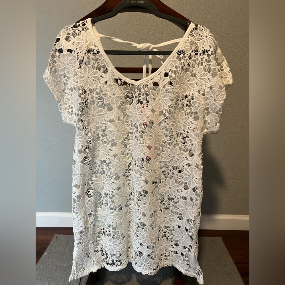 Xhilaration Ivory Lace Beachwear